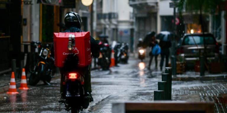 Χωρίς delivery και courier σήμερα σε Αττική και Κρήτη