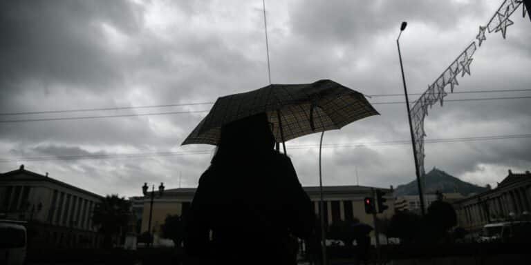 Έκτακτο δελτίο επιδείνωσης καιρού: Ποιες περιοχές θα σαρώσει σήμερα και αύριο η κακοκαιρία