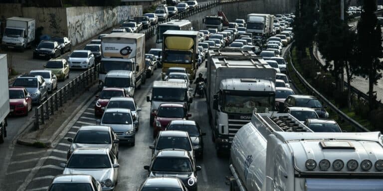 Κίνηση στους δρόμους: Στα «κόκκινα» ξανά ο Κηφισός – Πού αλλού υπάρχουν προβλήματα (εικόνα)
