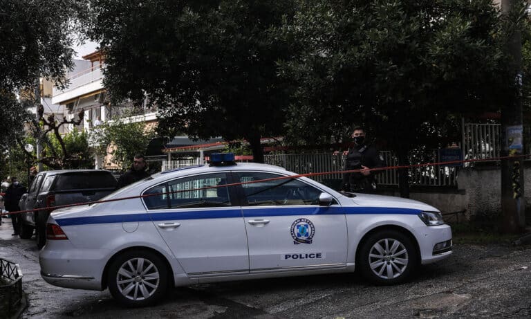 Θεσσαλονίκη: Έβγαλε μαχαίρι για 60 ευρώ – Τον αναζητά η Αστυνομία