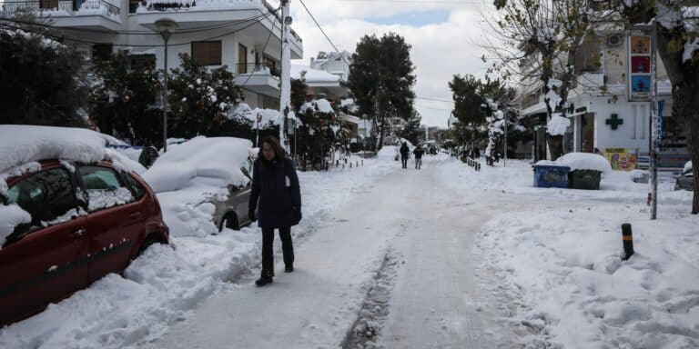Κακοκαιρία «Ελπίς»: Αργία στην Αττική και σε άλλες 5 περιοχές – Πώς λειτουργούν τα σούπερ μάρκετ και τα ΜΜΜ