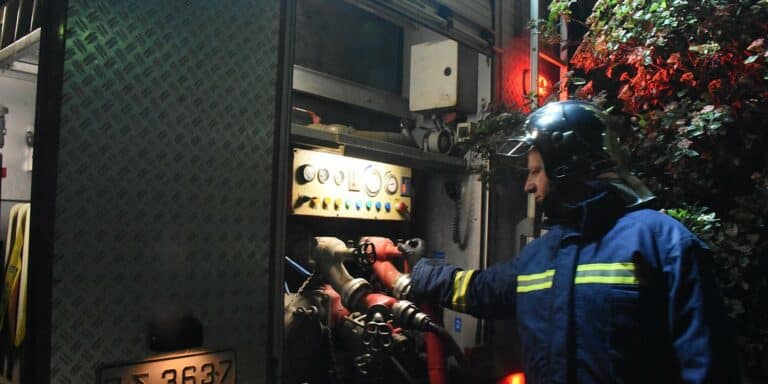 Μαρούσι: Μεγάλη φωτιά τα ξημερώματα σε εστιατόριο – Kαταστράφηκε ολοσχερώς κατάστημα