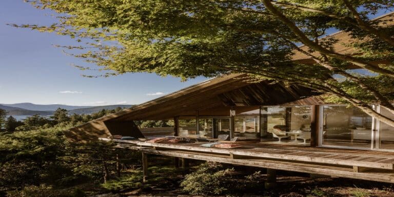 Στο «σφυρί» το αρχιτεκτονικό διαμάντι των μέσων του 20ού αιώνα «Starship House» (βίντεο)