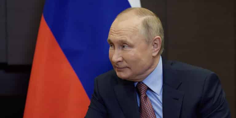 Ο Πούτιν στρέφεται στην Κίνα για την κρίση με την Ουκρανία