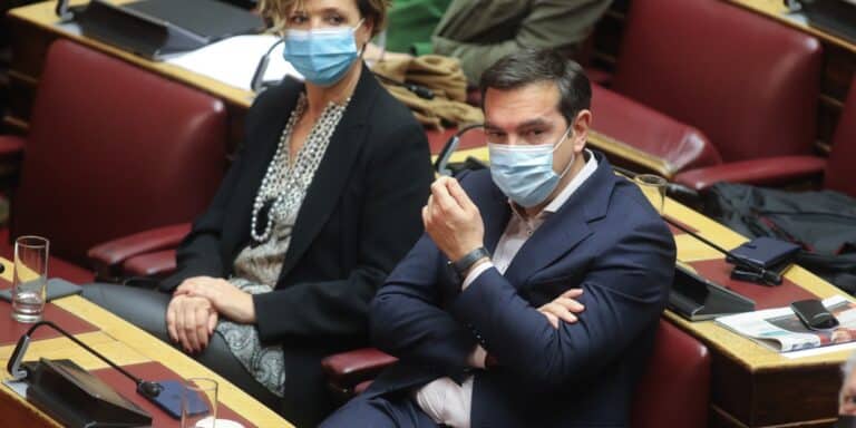 Τσίπρας για την απόσυρση της «προγεννητικής αγωγής»: «Το φως αποδεικνύεται για άλλη μια φορά πιο δυνατό από το σκοτάδι»