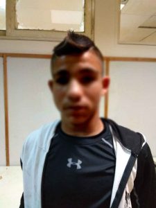 diarriktis peiraia - Ντοκουμέντο: Αυτός είναι ο 17χρονος διαρρήκτης κοσμηματοπωλείων του Πειραιά (εικόνα)