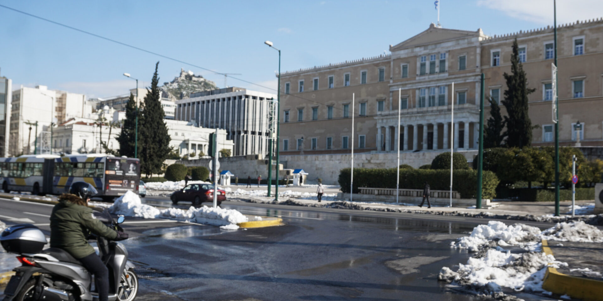 Εικόνα από το Σύνταγμα μετά τον χιονιά