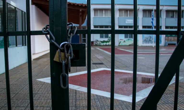 Κακοκαιρία Ελπίς: Κλειστά τα σχολεία Τρίτη και Τετάρτη – Η απόφαση για Δευτέρα