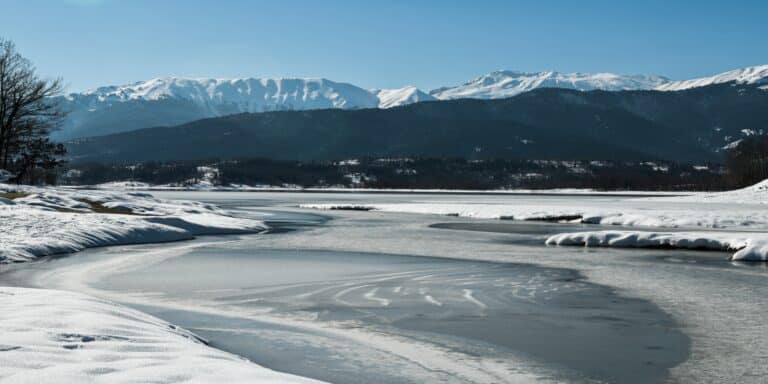 Επιδεινώνεται ο καιρός: Έρχονται καταιγίδες και χιόνια – Πού αναμένονται έντονα φαινόμενα