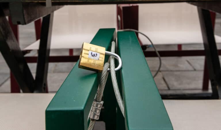 Γενική αργία λόγω κακοκαιρίας: Ποια καταστήματα δεν θα λειτουργούν την Τρίτη