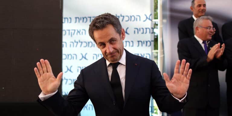 Γαλλία: Στη φυλακή για τις στημένες δημοσκοπήσεις πρώην σύμβουλοι του Σαρκοζί