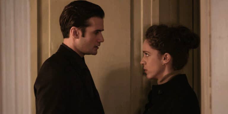 Άγριες Μέλισσες: Ο Νικηφόρος κάνει πρόταση γάμου στη Ρένα – Τι θα δούμε απόψε