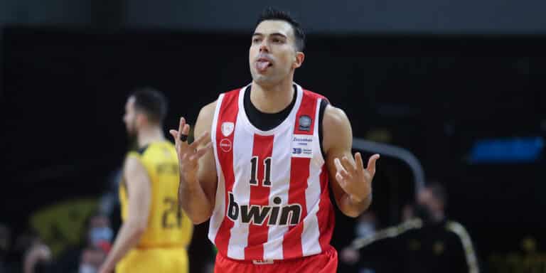 Basket League: Ραψωδία Σλούκα και νίκη του Ολυμπιακού επί της ΑΕΚ (74-80)