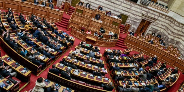 Εξεταστική Επιτροπή: Κατά πλειοψηφία εγκρίθηκε το πόρισμα της ΝΔ