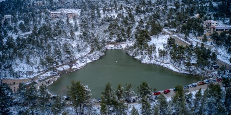 Κακοκαιρία «Ελπίς»: Στην κατάψυξη τη Δευτέρα όλη η χώρα – Στα «λευκά» και η Αττική
