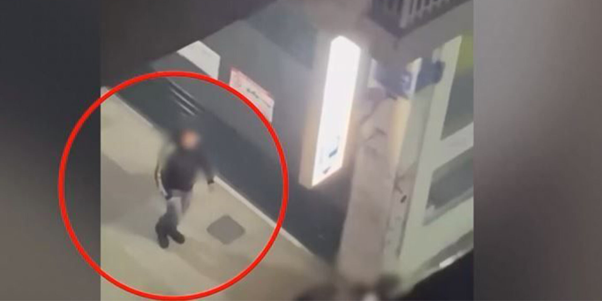 Άνδρας στην Πάτρα ακολουθεί γυναίκες με κατεβασμένο παντελόνι