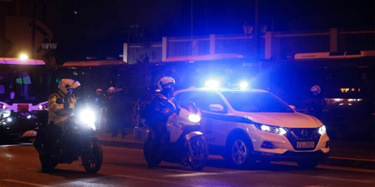 Αστυνομικός κακοποίησε τη σύντροφό του στο Νέο Κόσμο – Κραυγή απόγνωσης του θύματος για βοήθεια