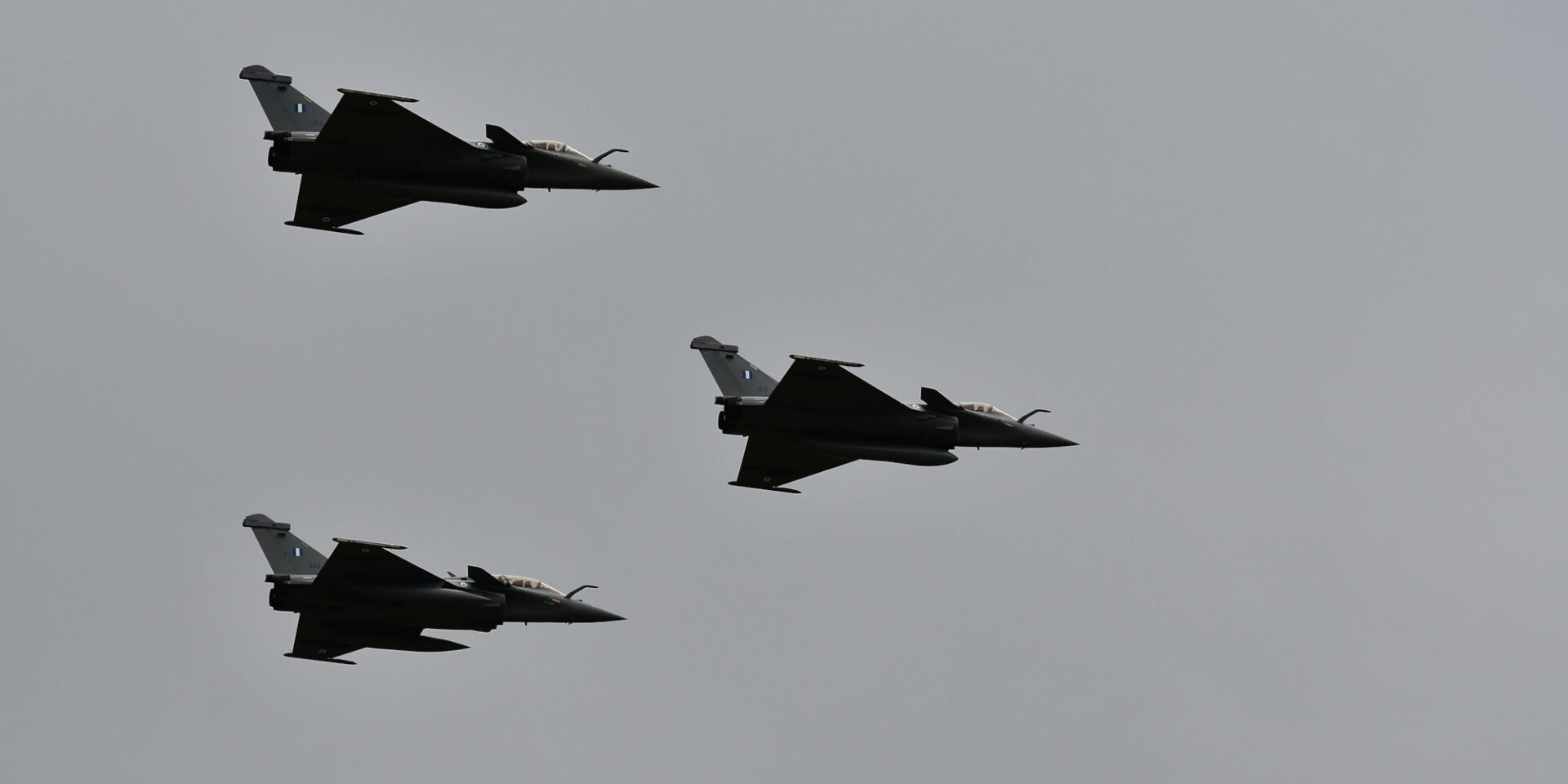 Τρία μαχητικά Rafale