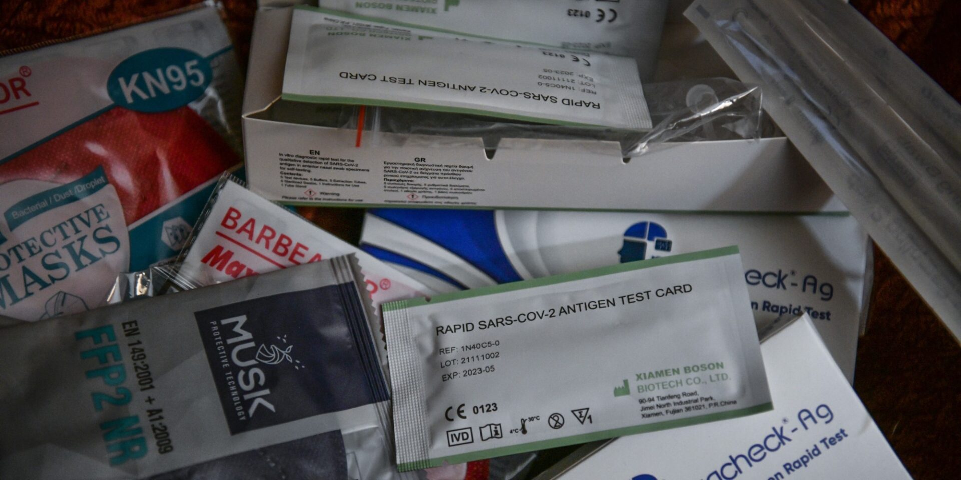 Self και rapid tests από τα φαρμακεία