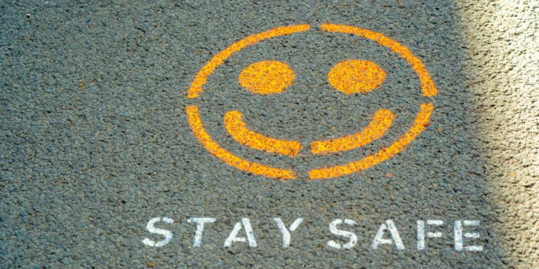 Κορονοϊός: Τα αισιόδοξα νέα και οι σκιές στην εξέλιξη της πανδημίας ανά τον κόσμο