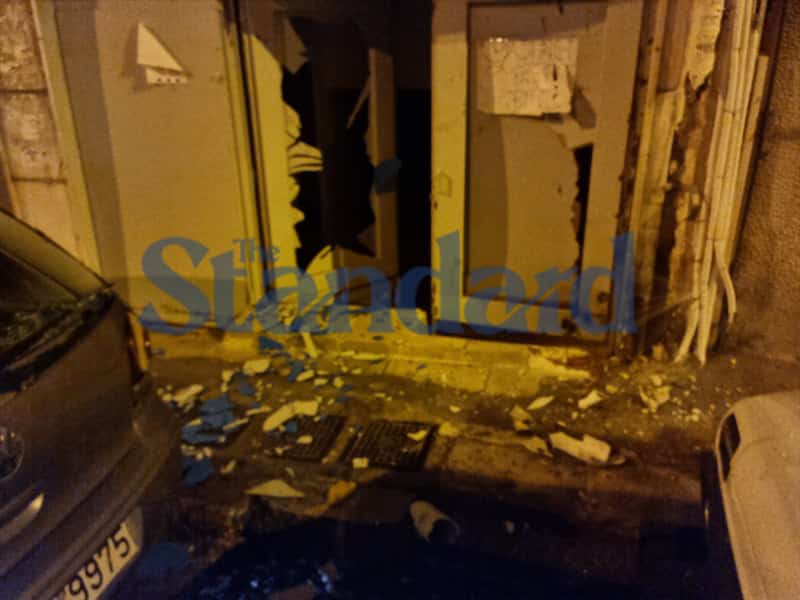 Τρόμος από έκρηξη σε παράνομο τζαμί στον Άγιο Παντελεήμονα - Αποκλειστικές εικόνες