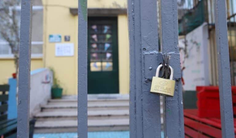 Κακοκαιρία «Ελπίς»: Προς κλείσιμο τα σχολεία στην Αττική την Τρίτη – Το απόγευμα οι ανακοινώσεις