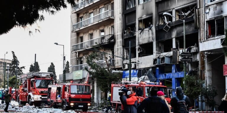 Ανοιξε η Λεωφόρος Συγγρού, αρκετές ώρες μετά την έκρηξη
