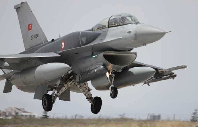 Υπερπτήση τουρκικών F-16 πάνω από την Παναγιά