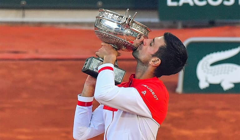 Νόβακ Τζόκοβιτς: Επέστρεψε στο Βελιγράδι χωρίς δηλώσεις