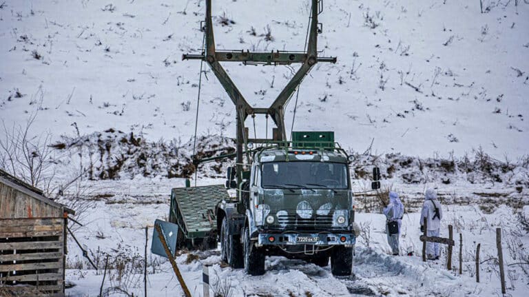 «Πόλεμος» ανακοινώσεων Δύσης-Ρωσίας για το ουκρανικό ζήτημα