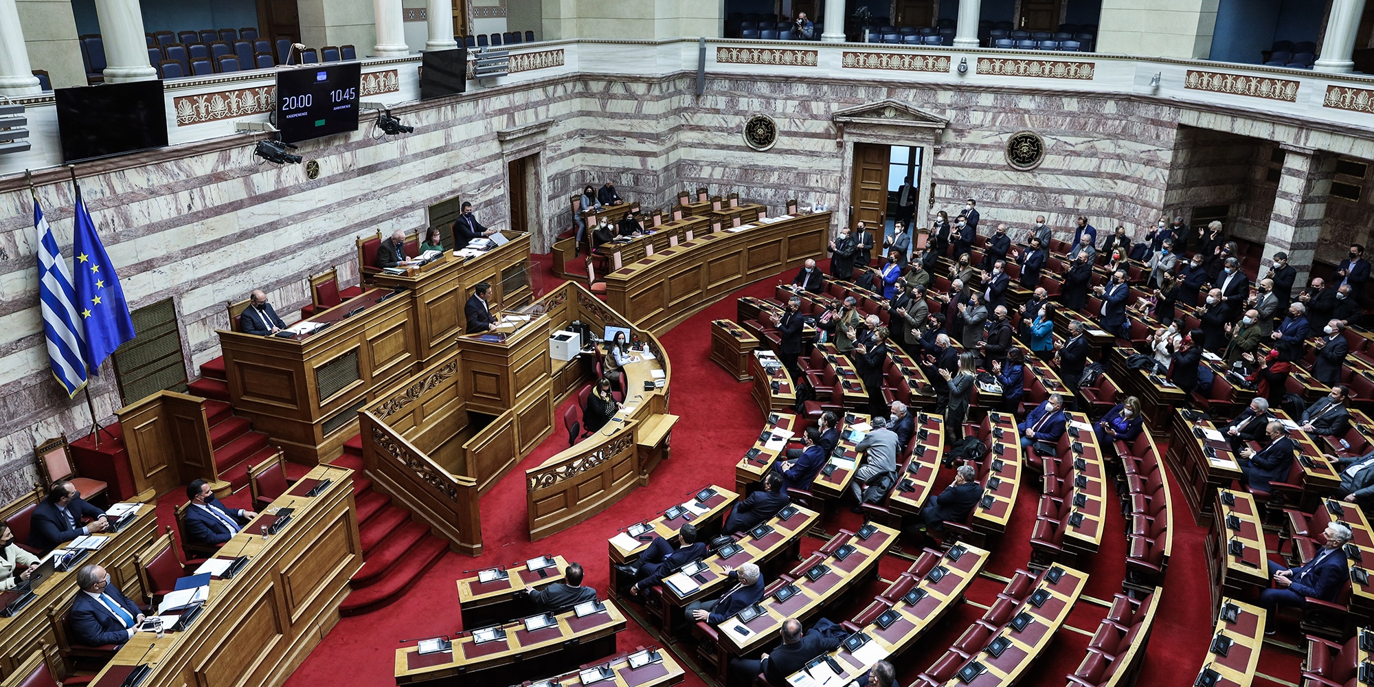 Την Παρασκευή αρχίζει στη Βουλή η συζήτηση πρότασης μομφής κατά της κυβέρνησης