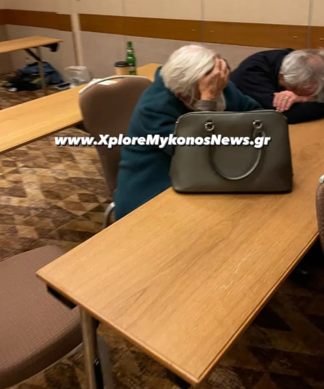 xenod attikh 3 - Κακοκαιρία «Ελπίς» – Αττική Οδός: Εγκλωβισμένοι οδηγοί κοιμούνται στο πάτωμα ξενοδοχείου (εικόνες)