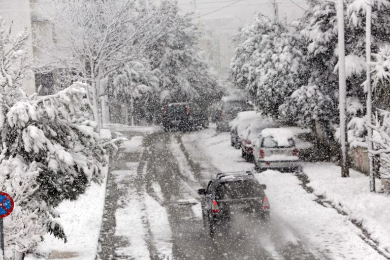 Κακοκαιρία «Ελπίς»: Ποιοι δρόμοι είναι κλειστοί αυτή την ώρα στην Αττική