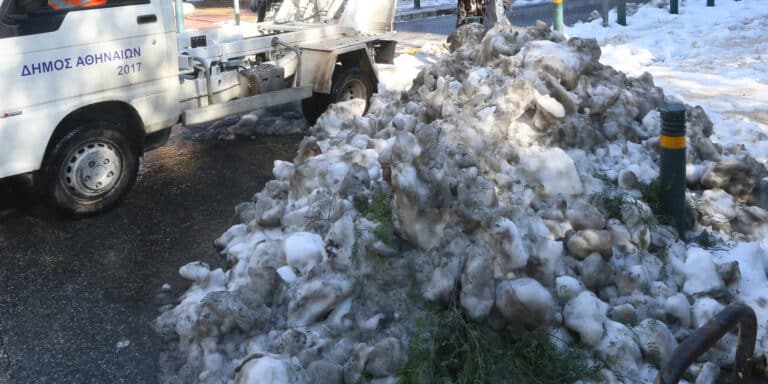 Νέα κακοκαιρία το Σαββατοκύριακο: Τι πήγε λάθος στην «Ελπίδα» και ποιος έχει την ευθύνη μεταξύ Τροχαίας, Υπουργείου και ΟΤΑ