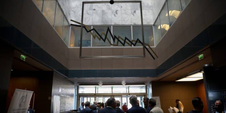 Χρηματιστήριο: Μικρή πτώση στο άνοιγμα – Πού εντοπίζεται το ενδιαφέρον