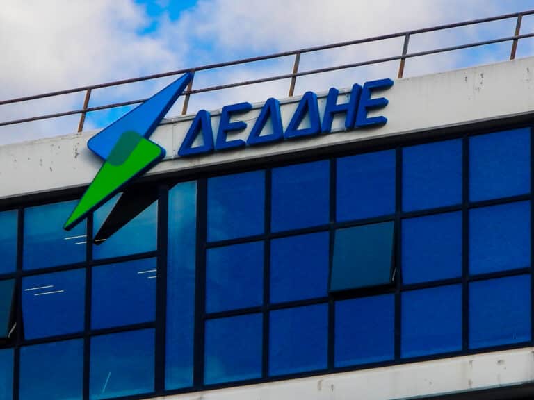 ΔΕΔΔΗΕ: 3.000 νοικοκυριά παραμένουν ακόμα χωρίς ρεύμα