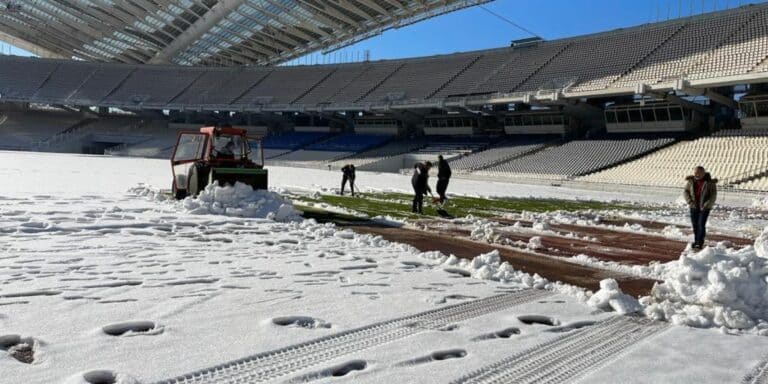 ΟΑΚΑ: Η επιχείρηση εκχιονισμού για το ΑΕΚ – Βόλος (εικόνες)