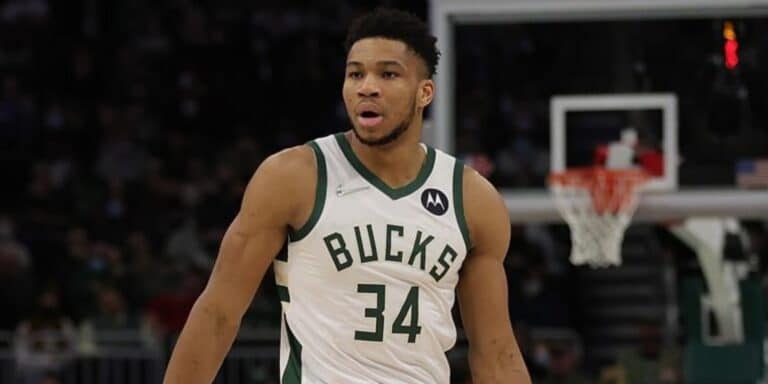 ΝΒΑ: Μαγικός Αντετοκούνμπο στη νίκη (112-98) των Μπακς επί των Γουίζαρντς – Ξεπέρασε τον Τζόρνταν στα triple double (εικόνα & βίντεο)