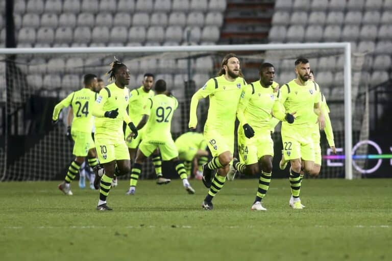 Super League: Ο ΠΑΟΚ «στραβοπάτησε» στην Τούμπα, (1-1) με τον Ιωνικό