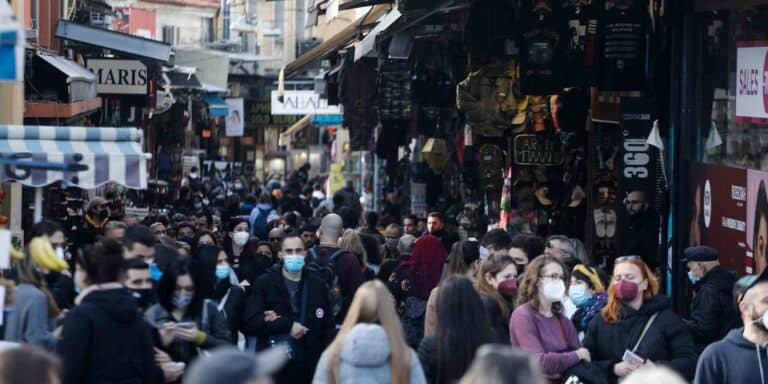 Κορονοϊός: 15.909 νέα κρούσματα, 63 θάνατοι και 433 διασωληνωμένοι