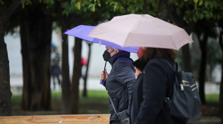 Καιρός: Νέα επιδείνωση με βροχές και καταιγίδες – Πού θα χιονίσει