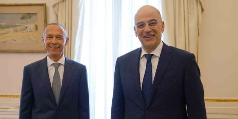 Διάβημα του ΥΠΕΞ της Ελλάδας στον Ρώσο πρέσβη για τους νεκρούς ομογενείς στην Ουκρανία