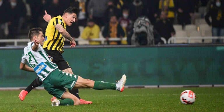 Super League: Το αθηναϊκό ντέρμπι Παναθηναϊκός-ΑΕΚ κλέβει την παράσταση σήμερα