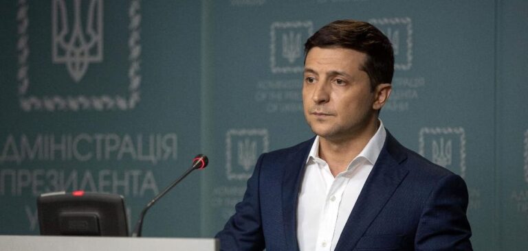 Ζελένσκι: «Είμαστε όλοι μας πολεμιστές για την Ουκρανία» – Αίτημα για άμεση ένταξη στην ΕΕ
