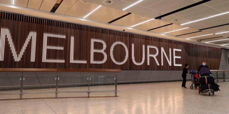 Η Αυστραλία ανοίγει πύλες για τους τουρίστες μετά από 2 χρόνια