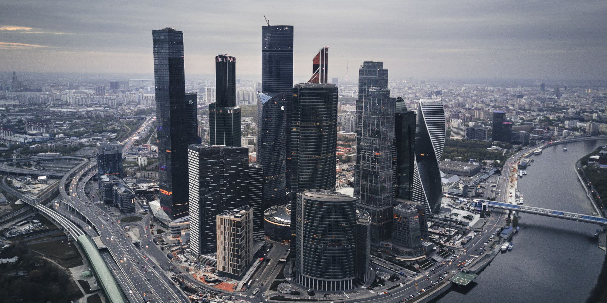 Ουρανοξύστες και οδικό δίκτυο στην πρωτεύουσα της Ρωσίας, Μόσχα
