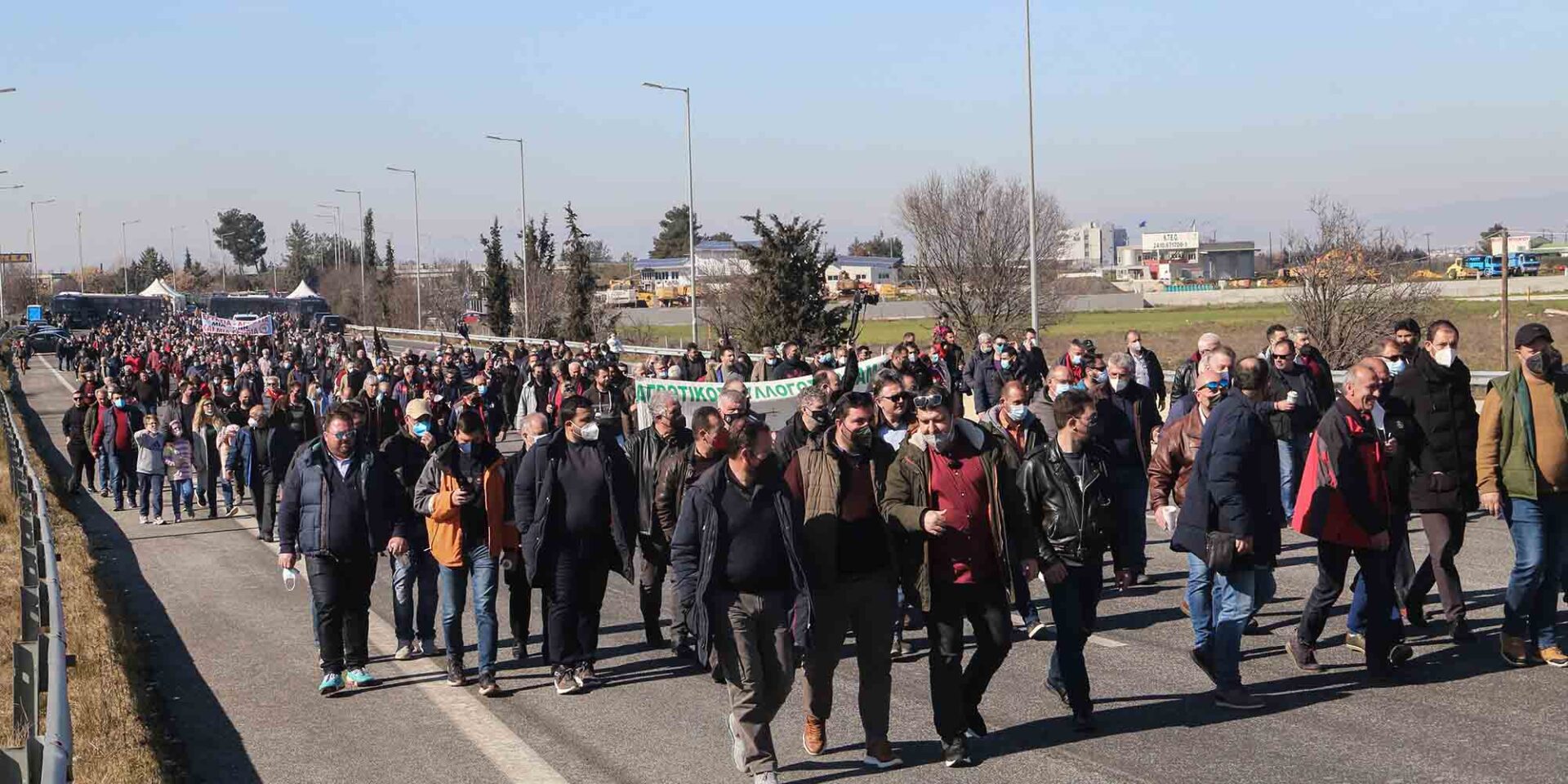Αγρότες στους δρόμους της Θεσσαλίας