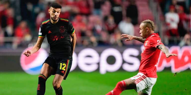 Champions League: Προβάδισμα πρόκρισης για τον Άγιαξ, πήρε το 2-2 στην Μπενφίκα