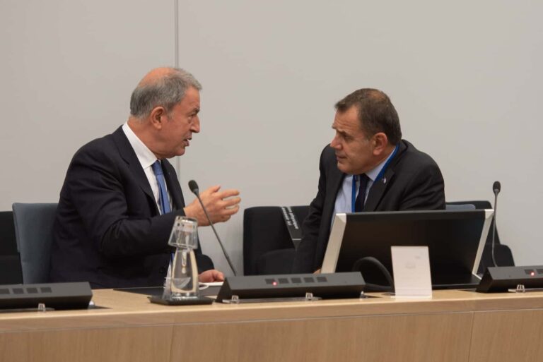 Τουρκία: Και ο Χουλουσί Ακάρ με κορονοϊό