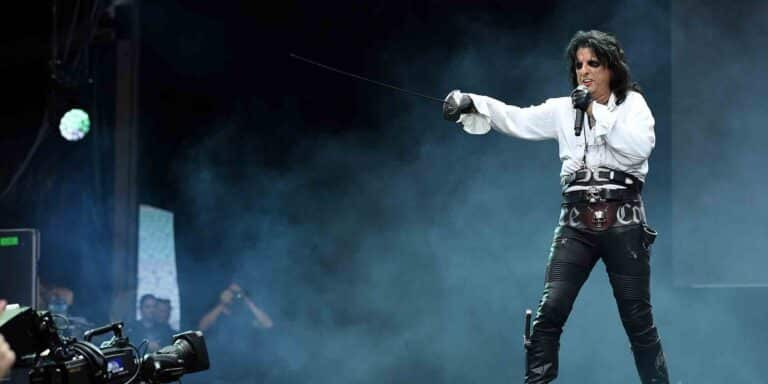 Ο Alice Cooper απεχθάνεται την ανάμιξη της πολιτικής στη μουσική